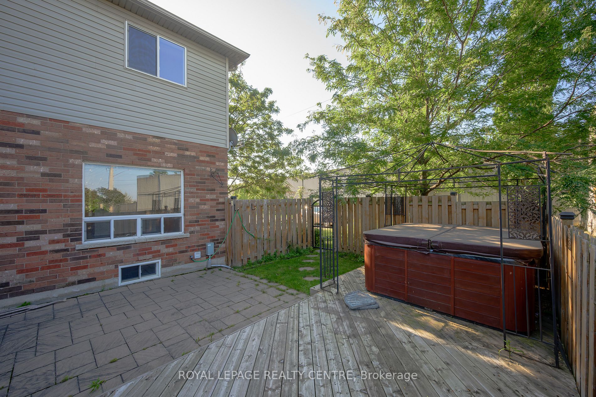 20 Pisa Drive, #8