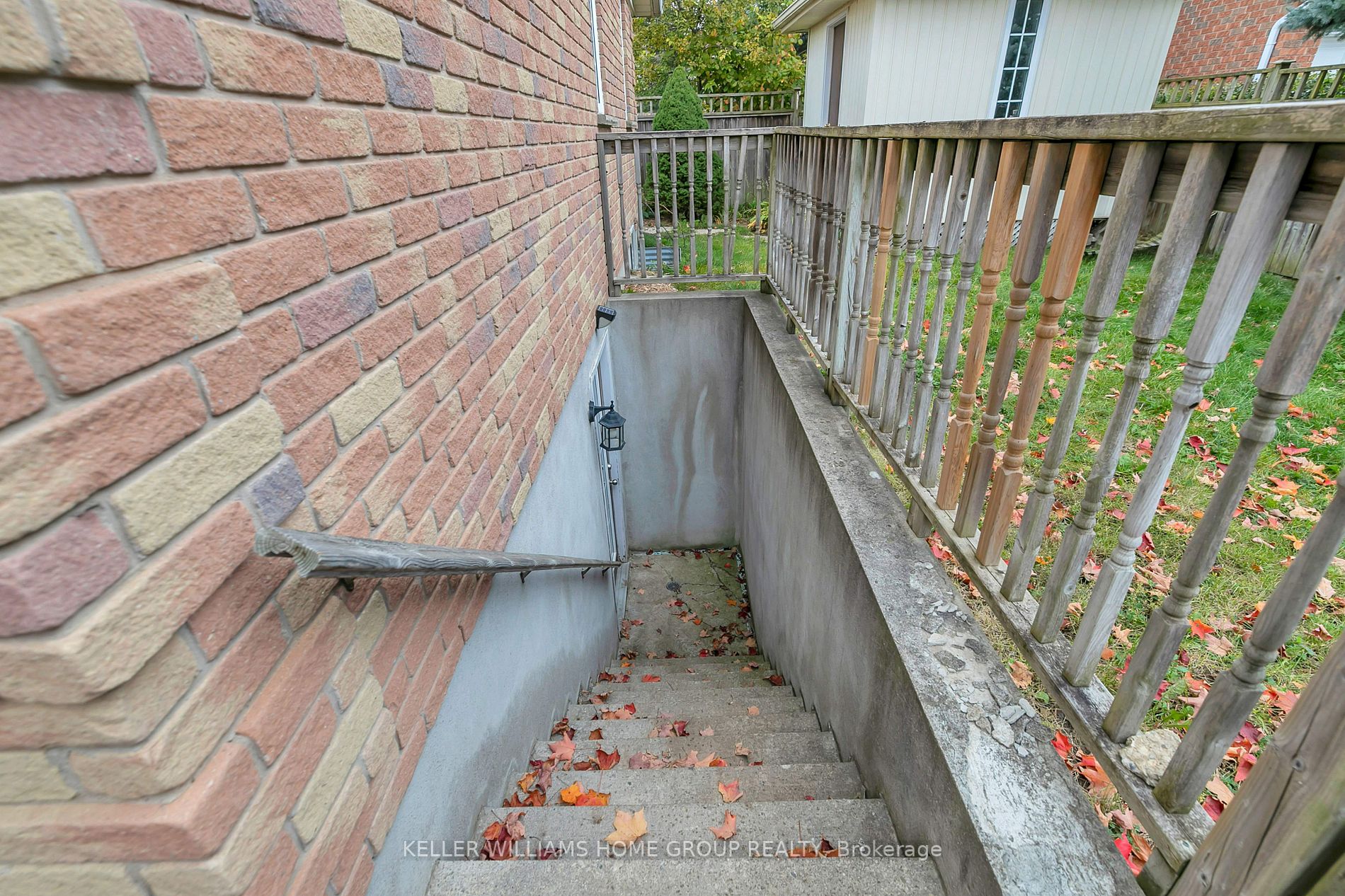 12 Lyle Place