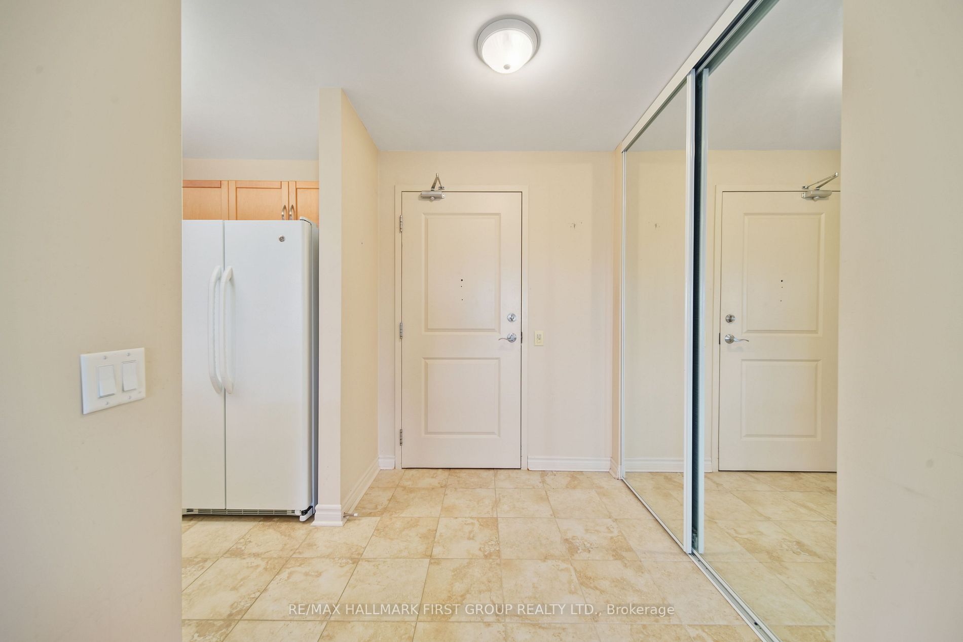 240 Chapel St, #428