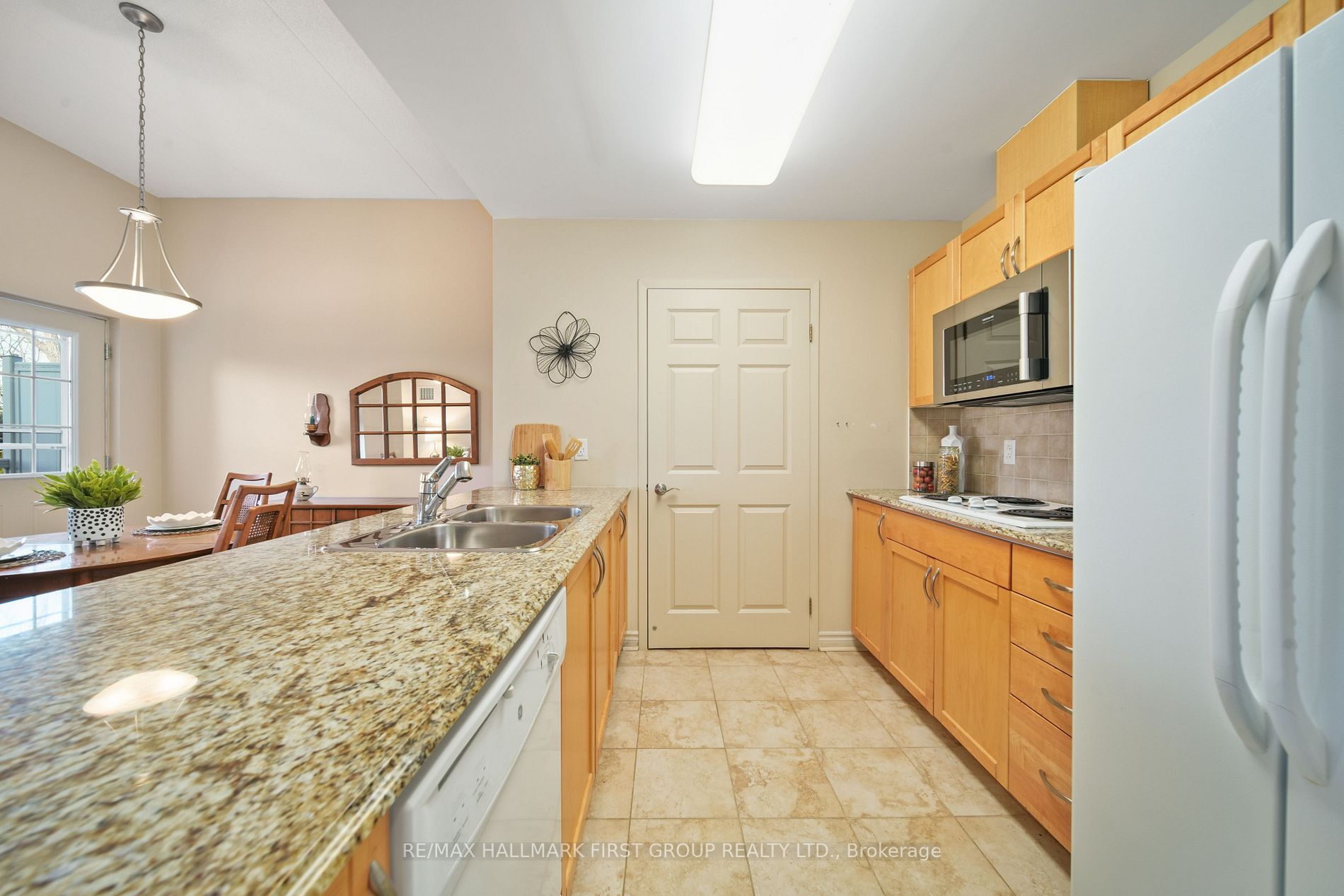 240 Chapel St, #428