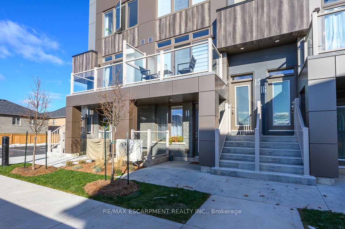 261 Skinner Rd W, #14