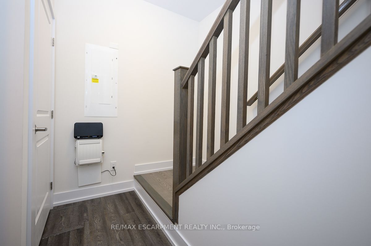 261 Skinner Rd W, #14