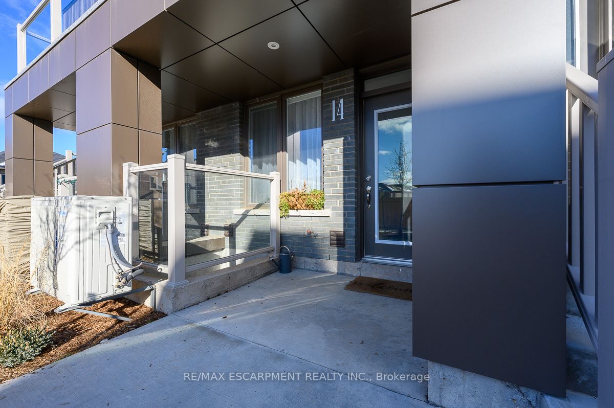 261 Skinner Rd W, #14