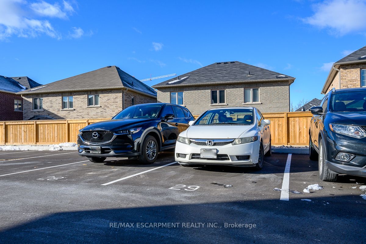 261 Skinner Rd W, #14