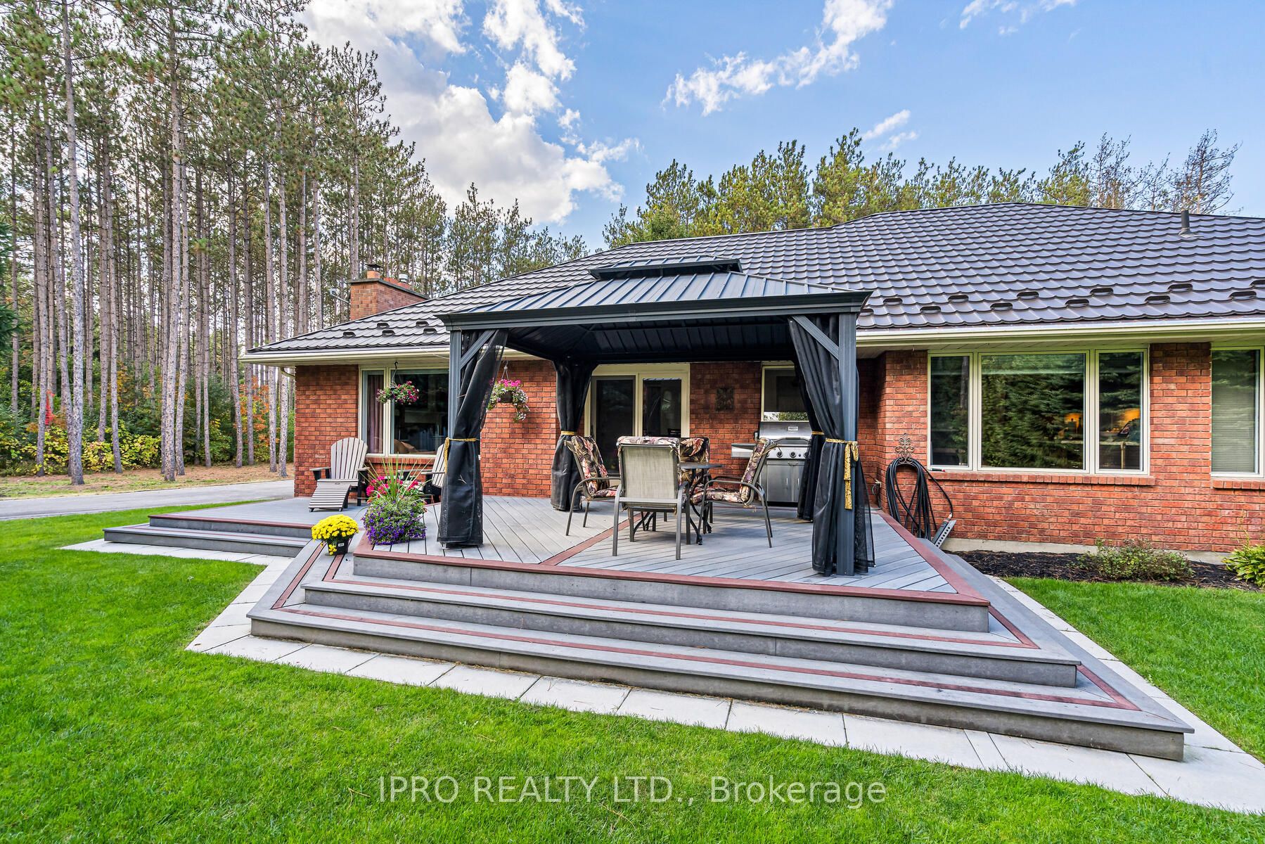 45 Pine Ridge Rd
