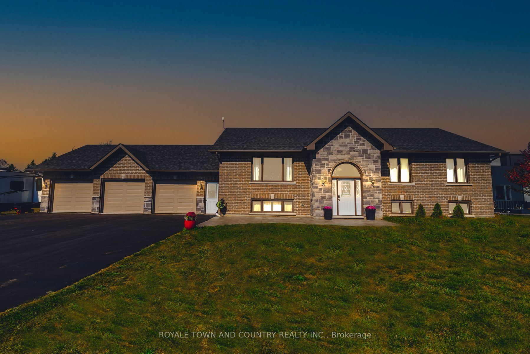 7 Rustlewood Avenue