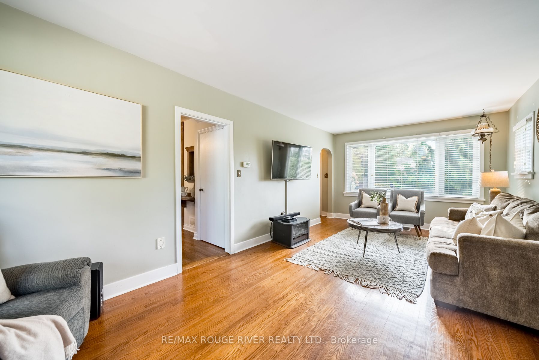 24 Hamilton Avenue