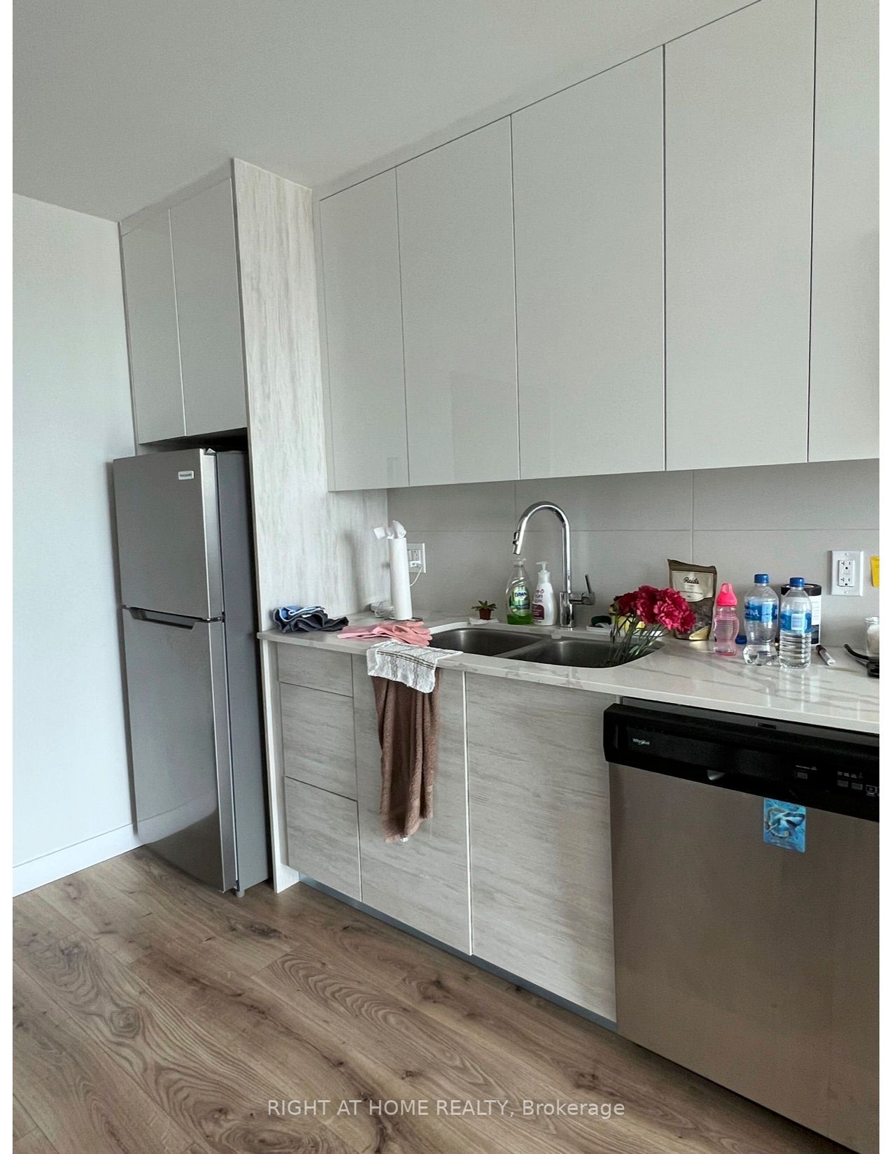 60 Frederick St E, #3708