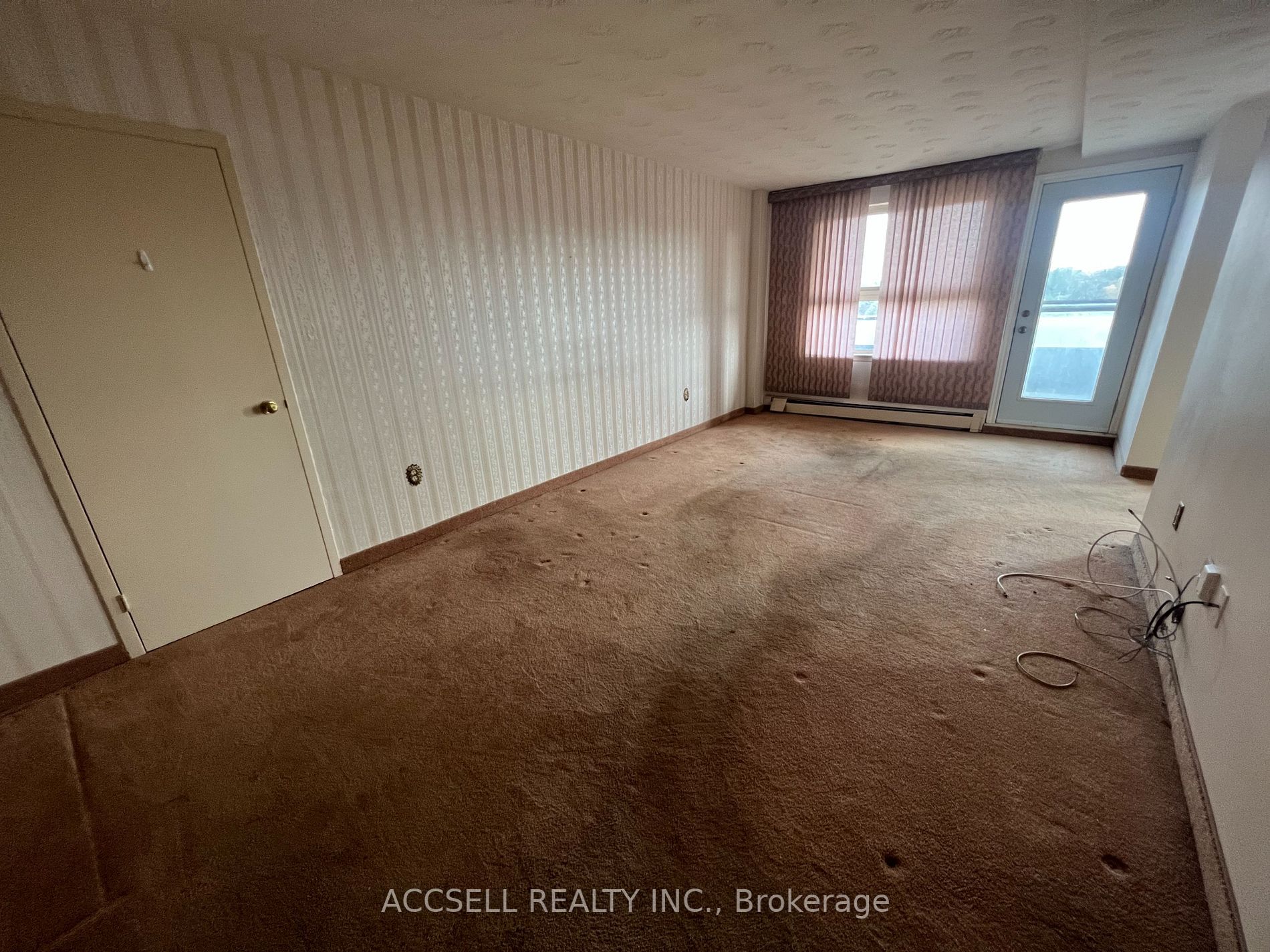 58 Bridgeport Rd E, #807