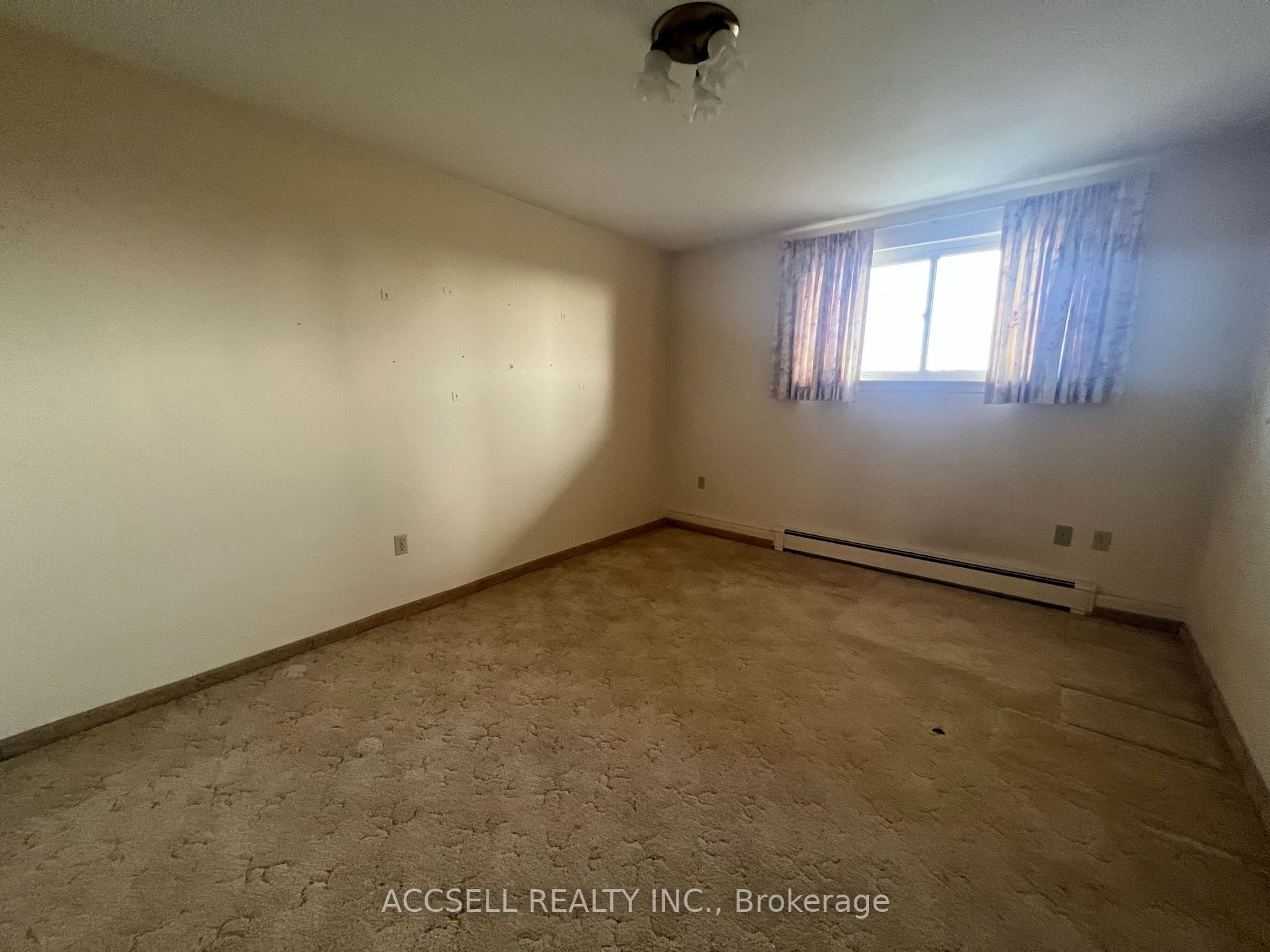 58 Bridgeport Rd E, #807