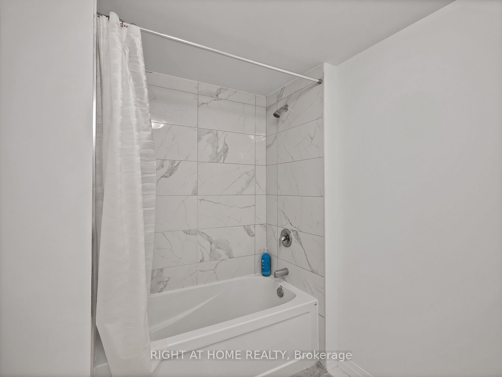 108 Garment St, #2303