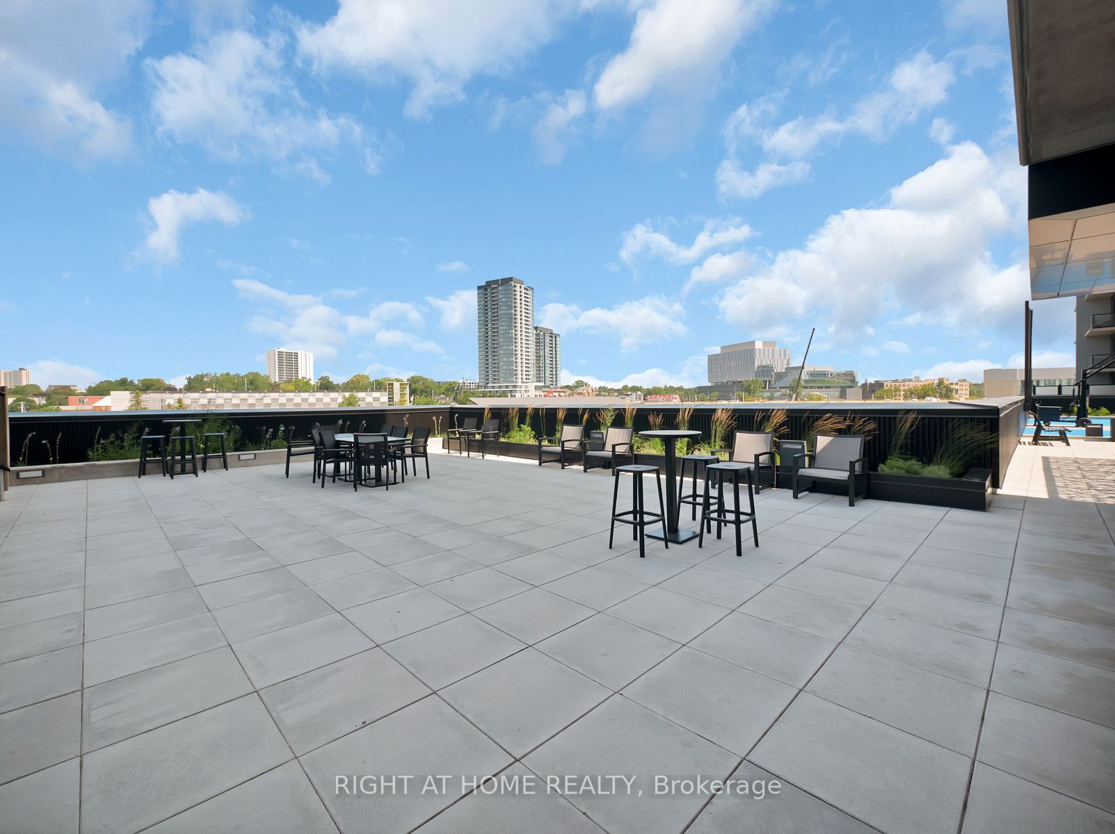 108 Garment St, #2303
