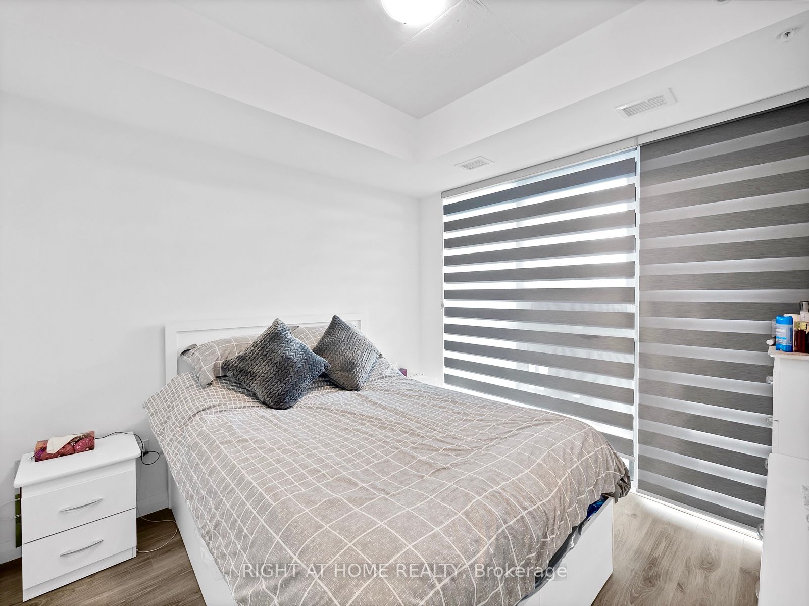 108 Garment St, #2303