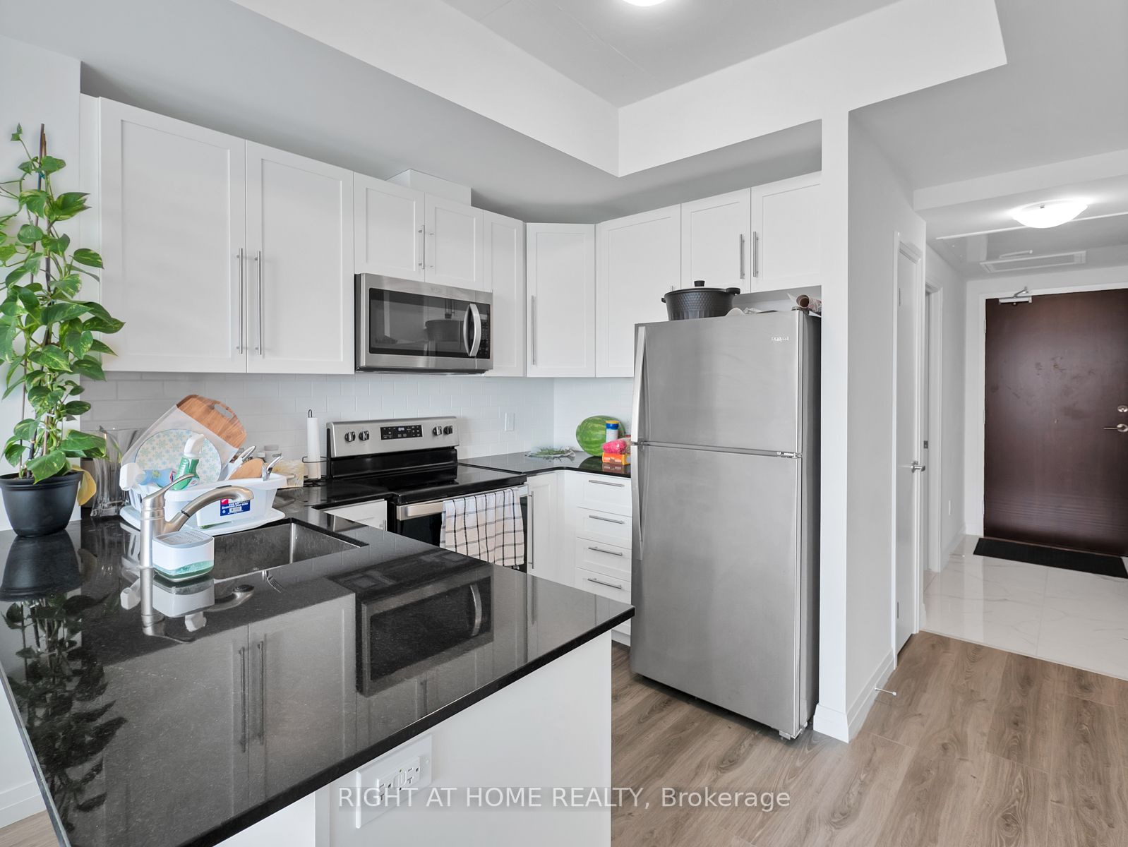 108 Garment St, #2303