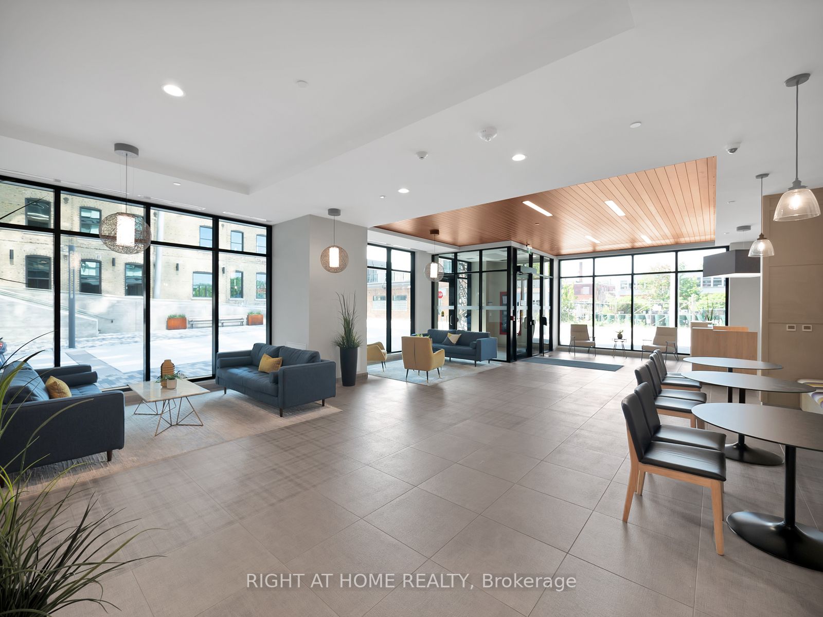 108 Garment St, #2303