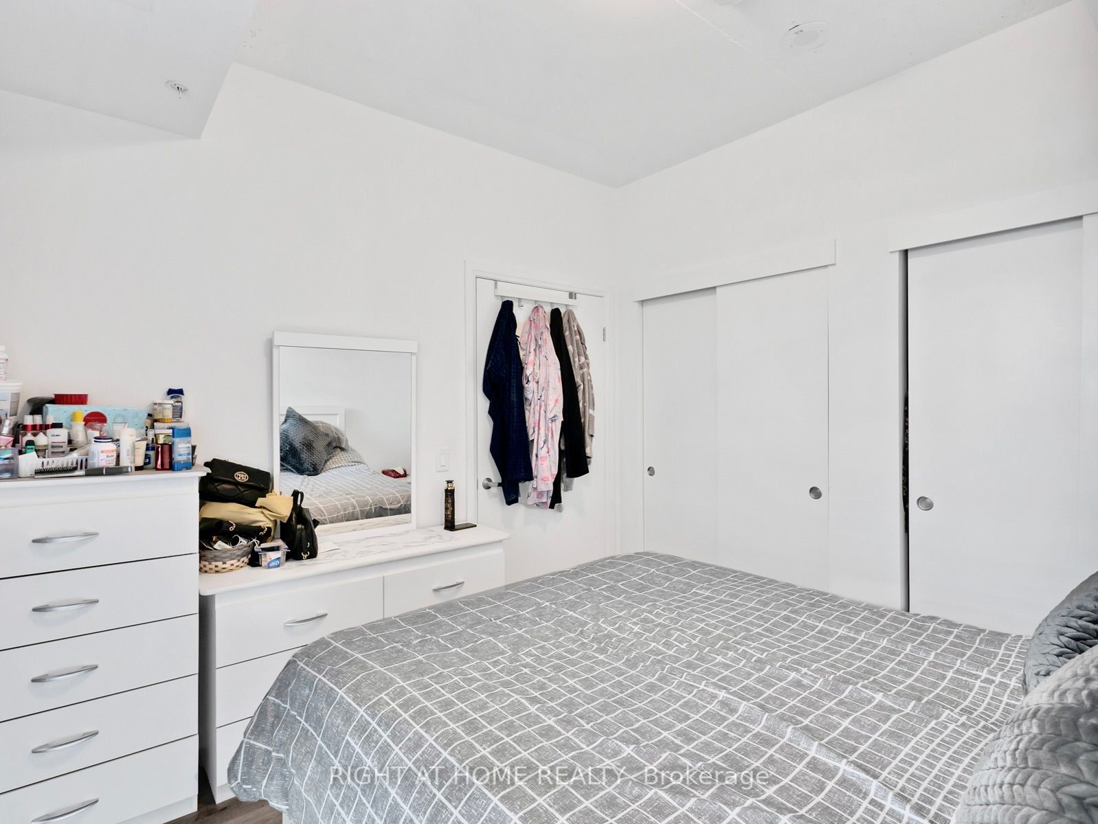108 Garment St, #2303