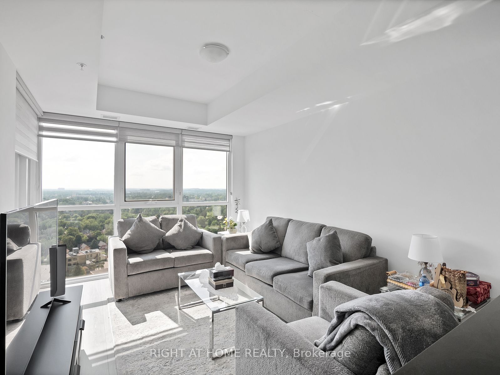 108 Garment St, #2303