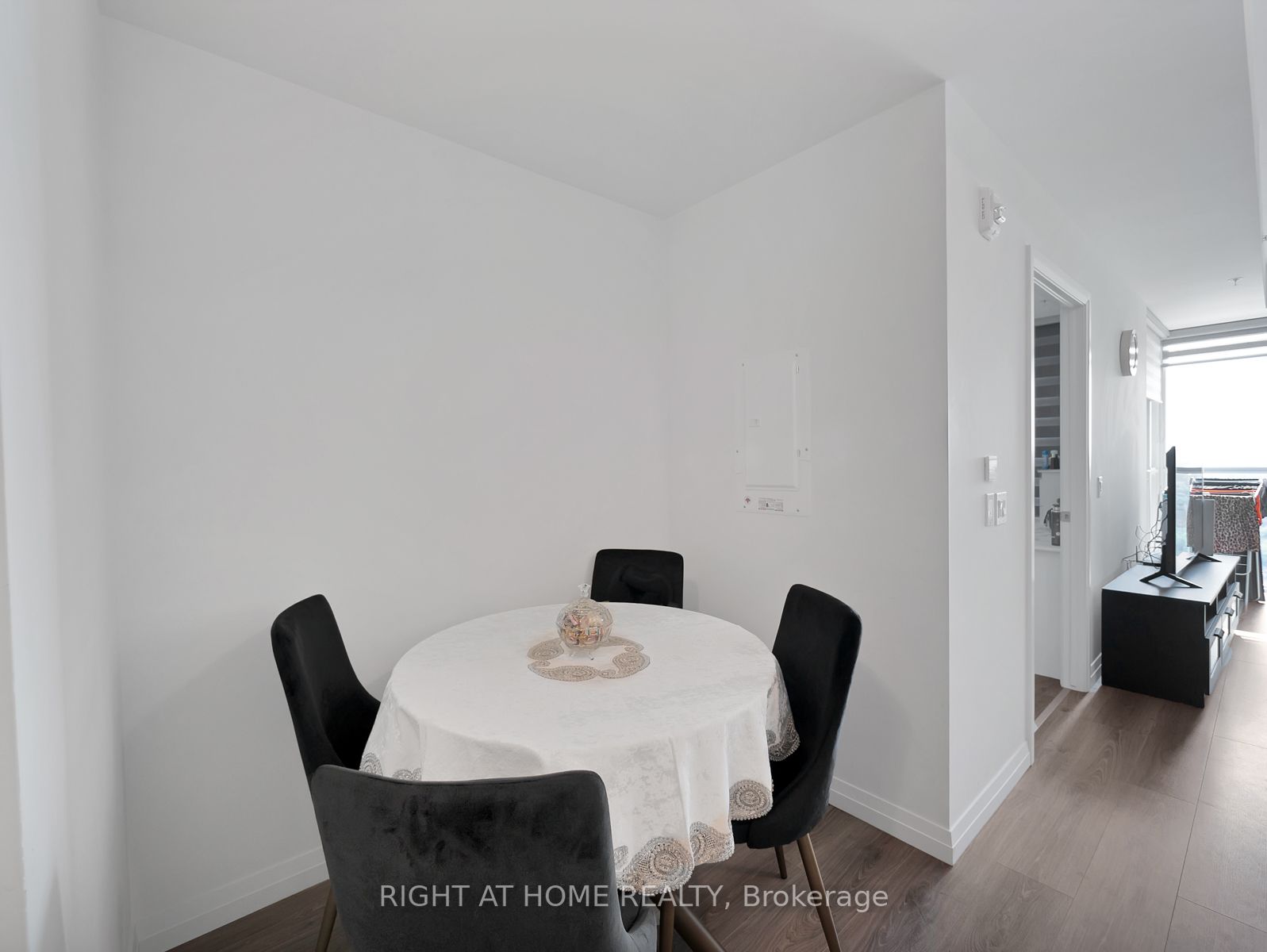 108 Garment St, #2303