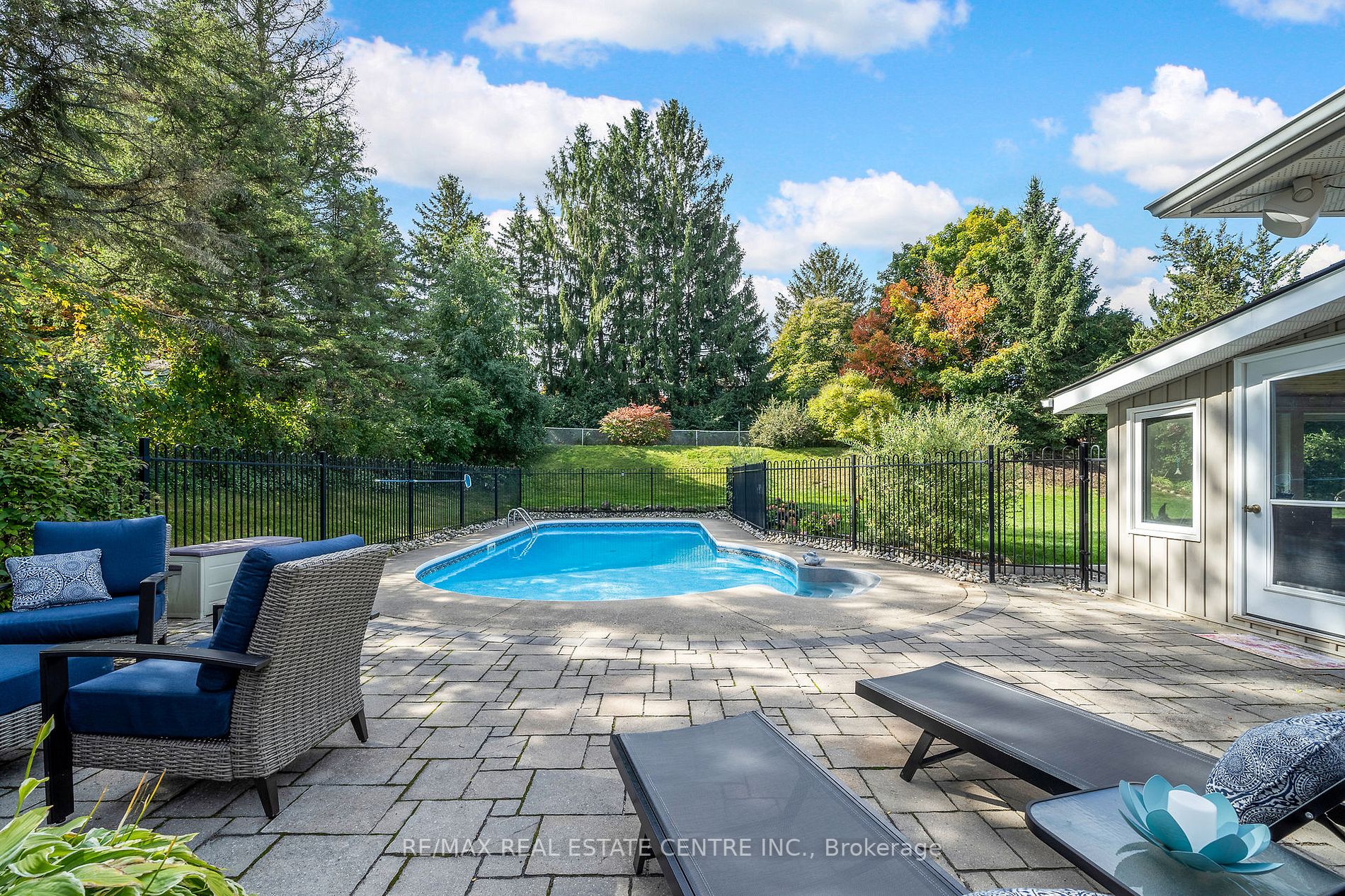 26 Delerin Cres