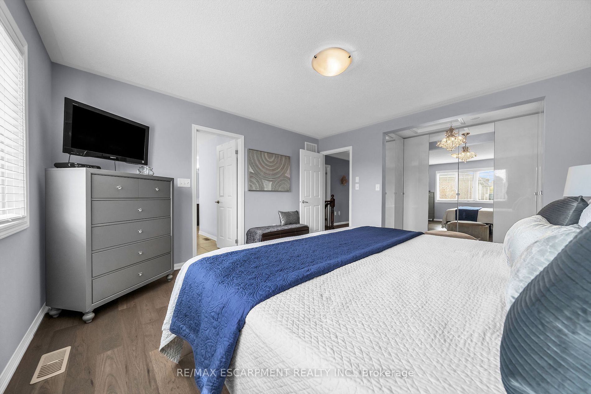 51 Cranston St