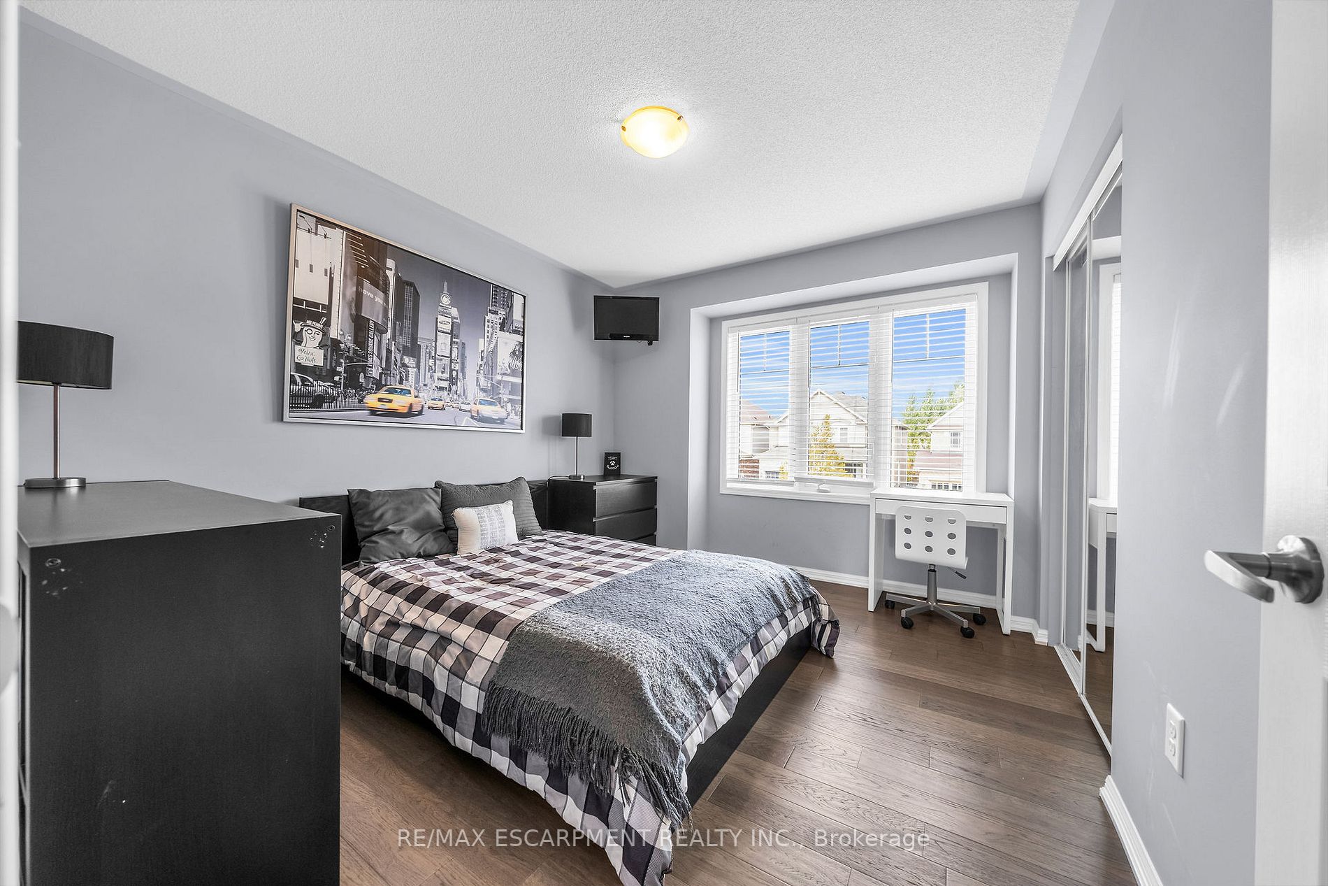 51 Cranston St