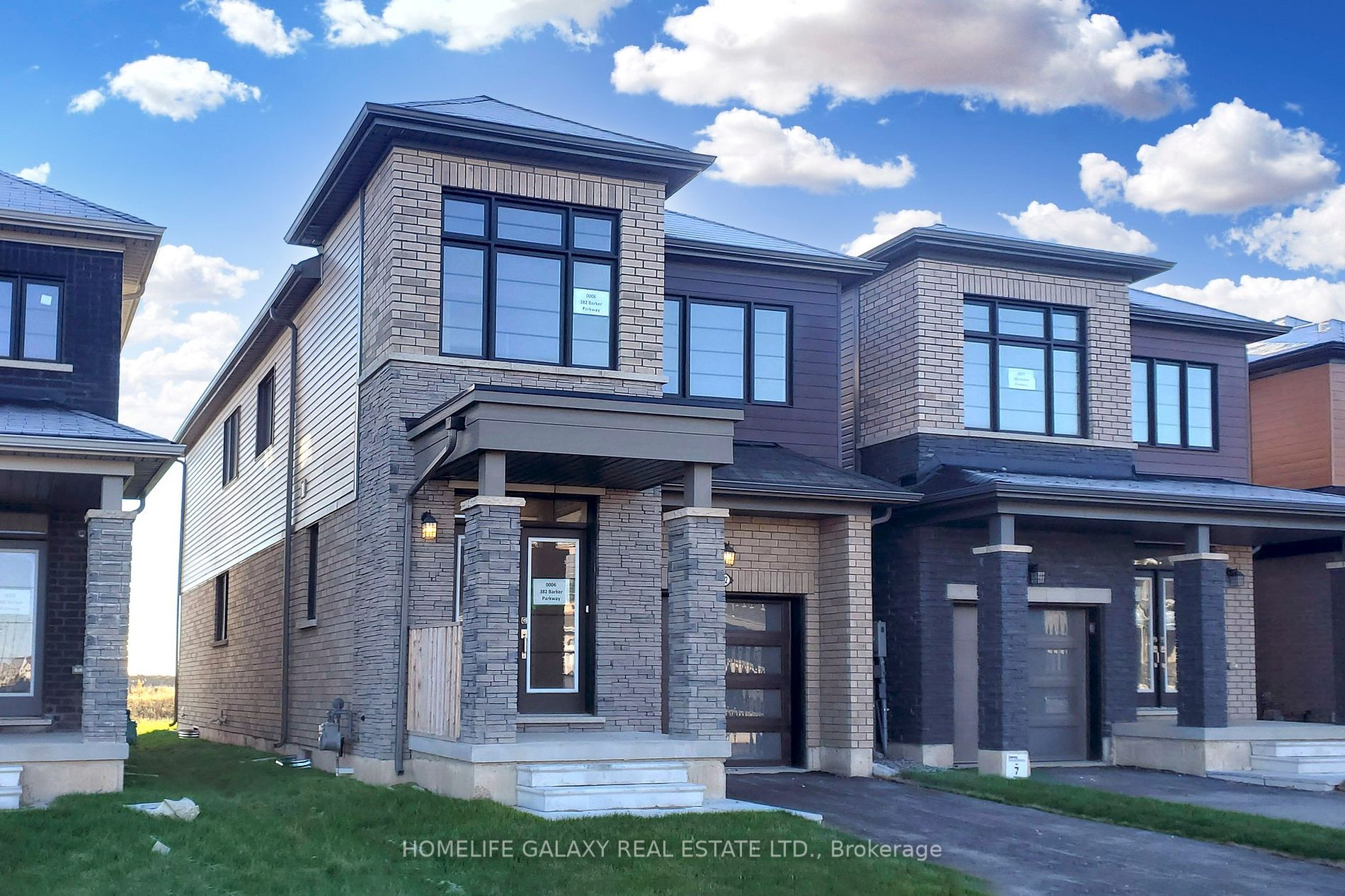 382 Barker Parkway