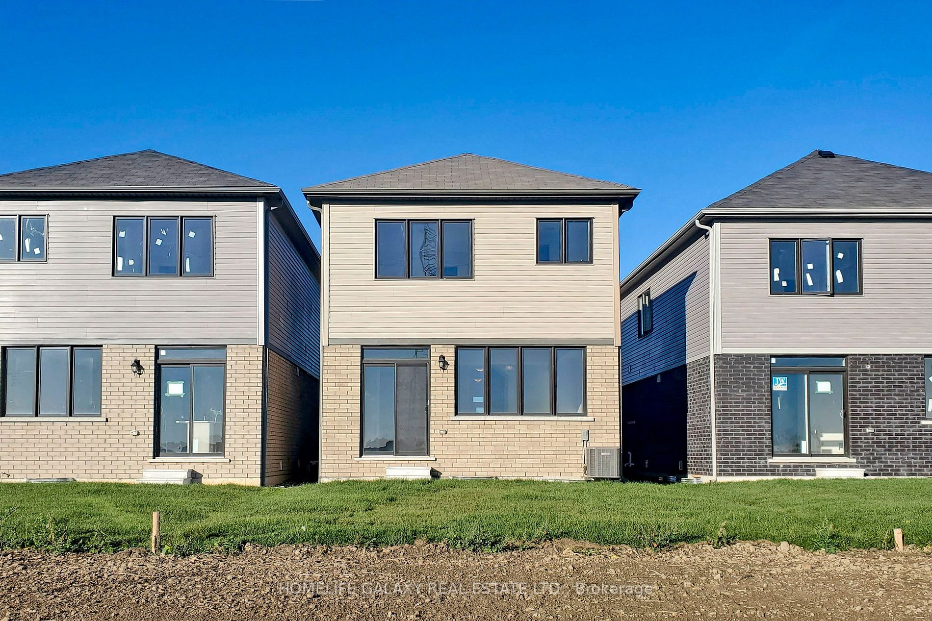 382 Barker Parkway
