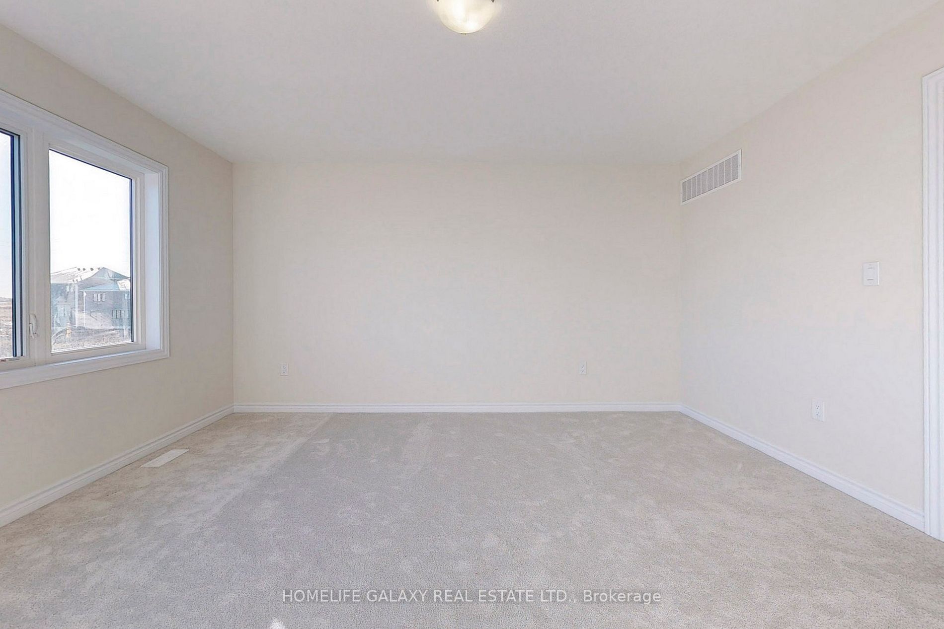 382 Barker Parkway
