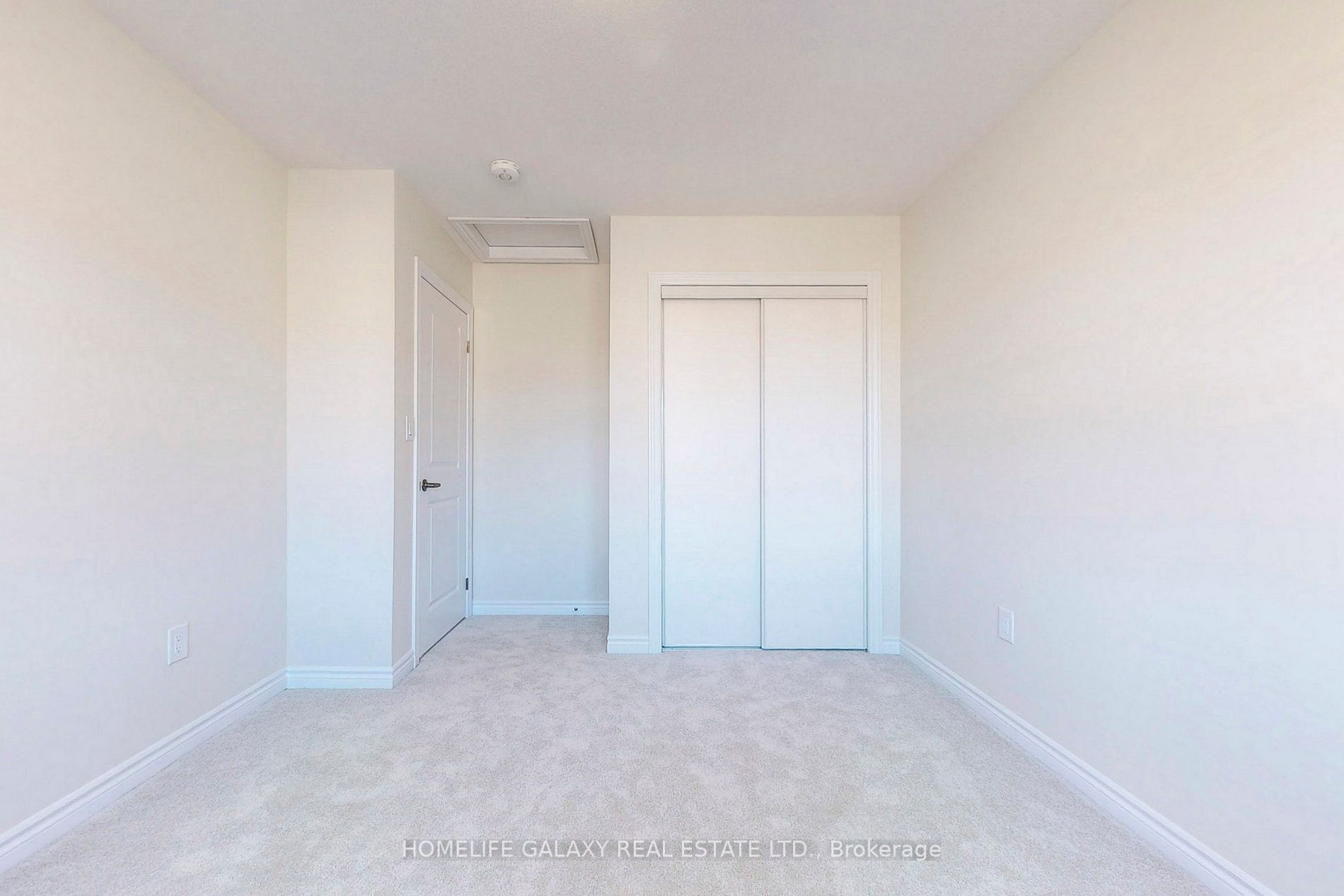 382 Barker Parkway