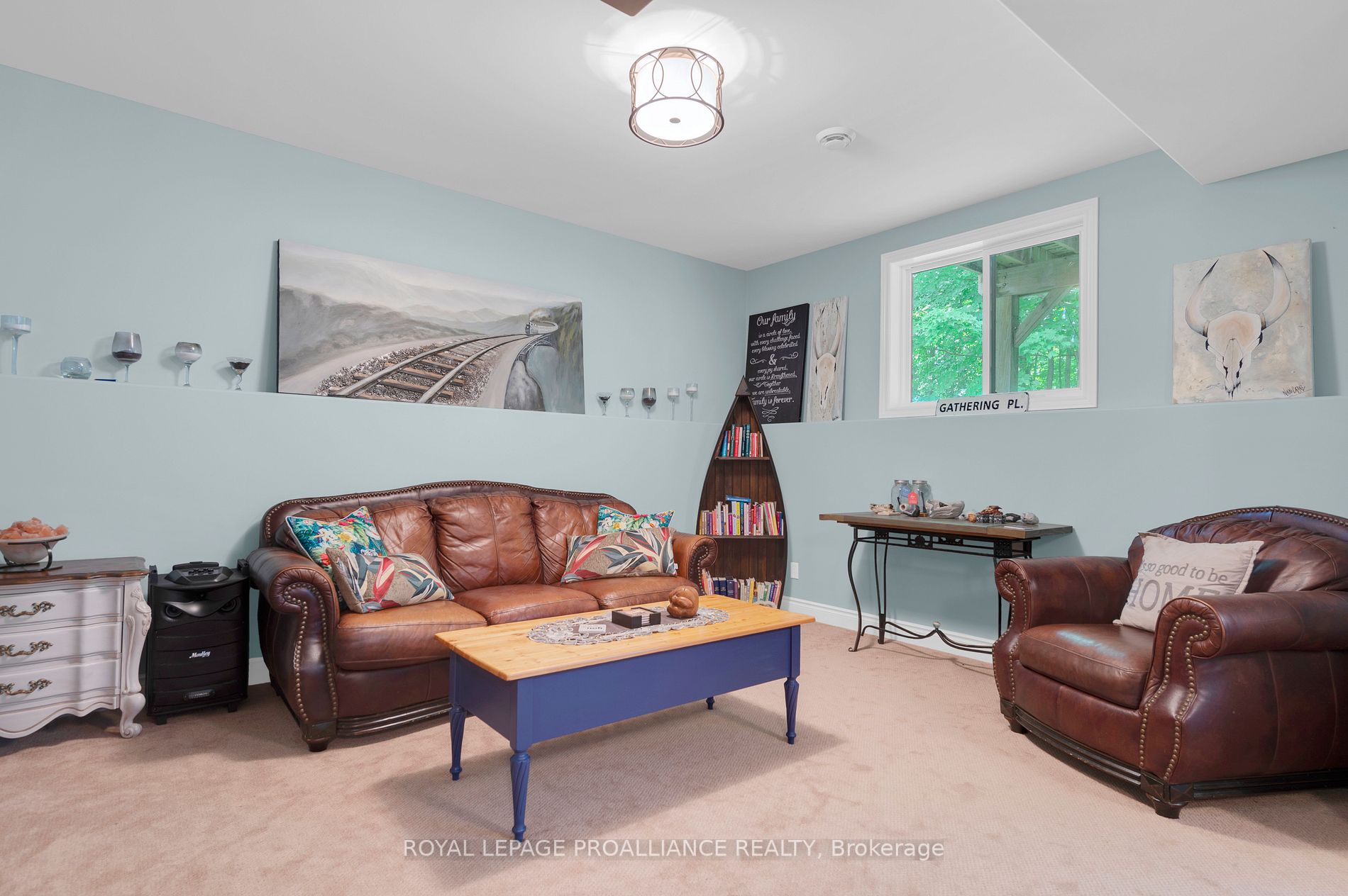 32 Vicari Rd
