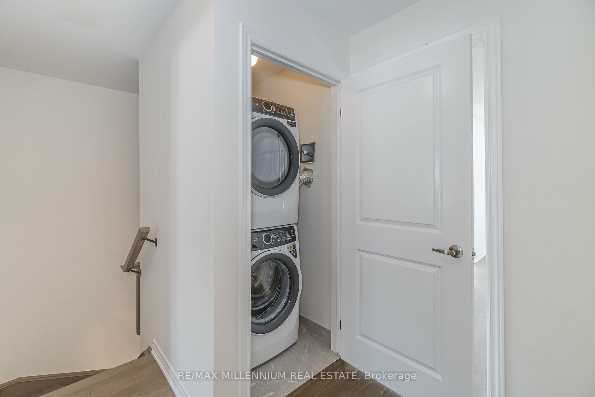 132 Aquasanta Crescent