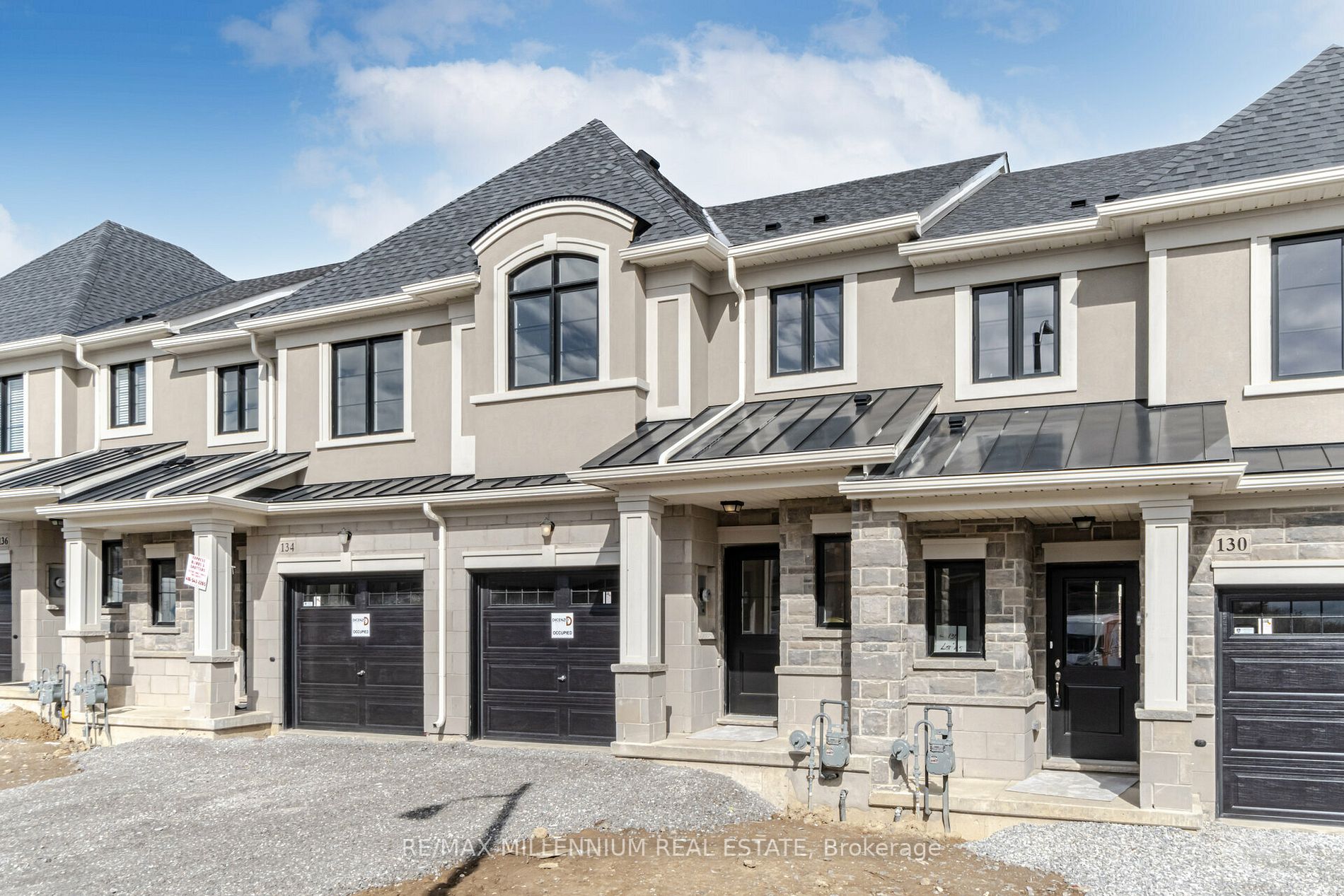 132 Aquasanta Crescent