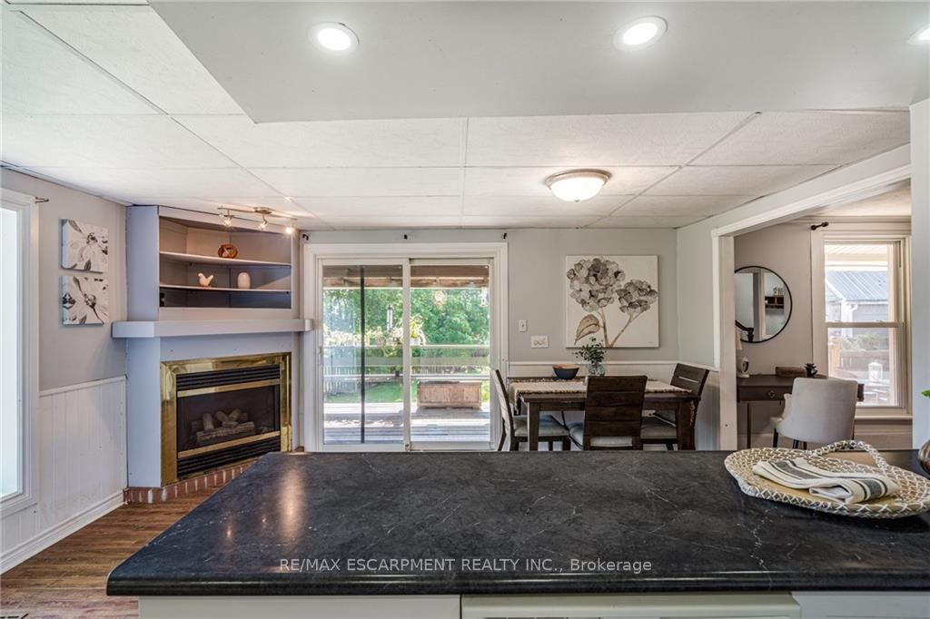 66 Mill St N