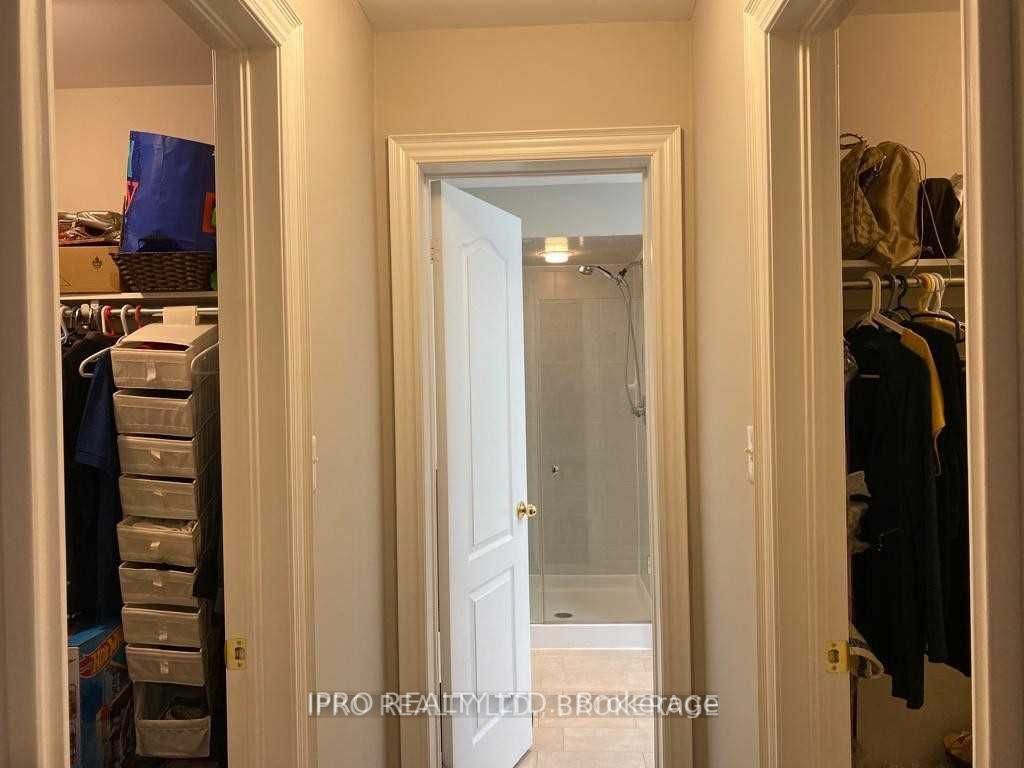 35 Prudham Cres