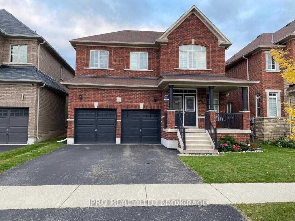35 Prudham Cres
