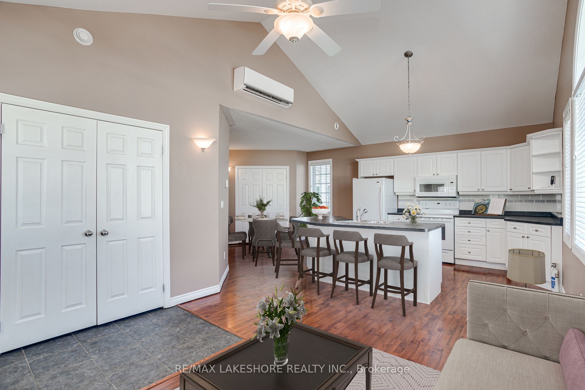 1055 Birchwood Tr, #502