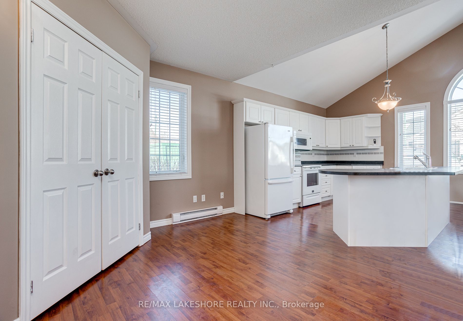 1055 Birchwood Tr, #502