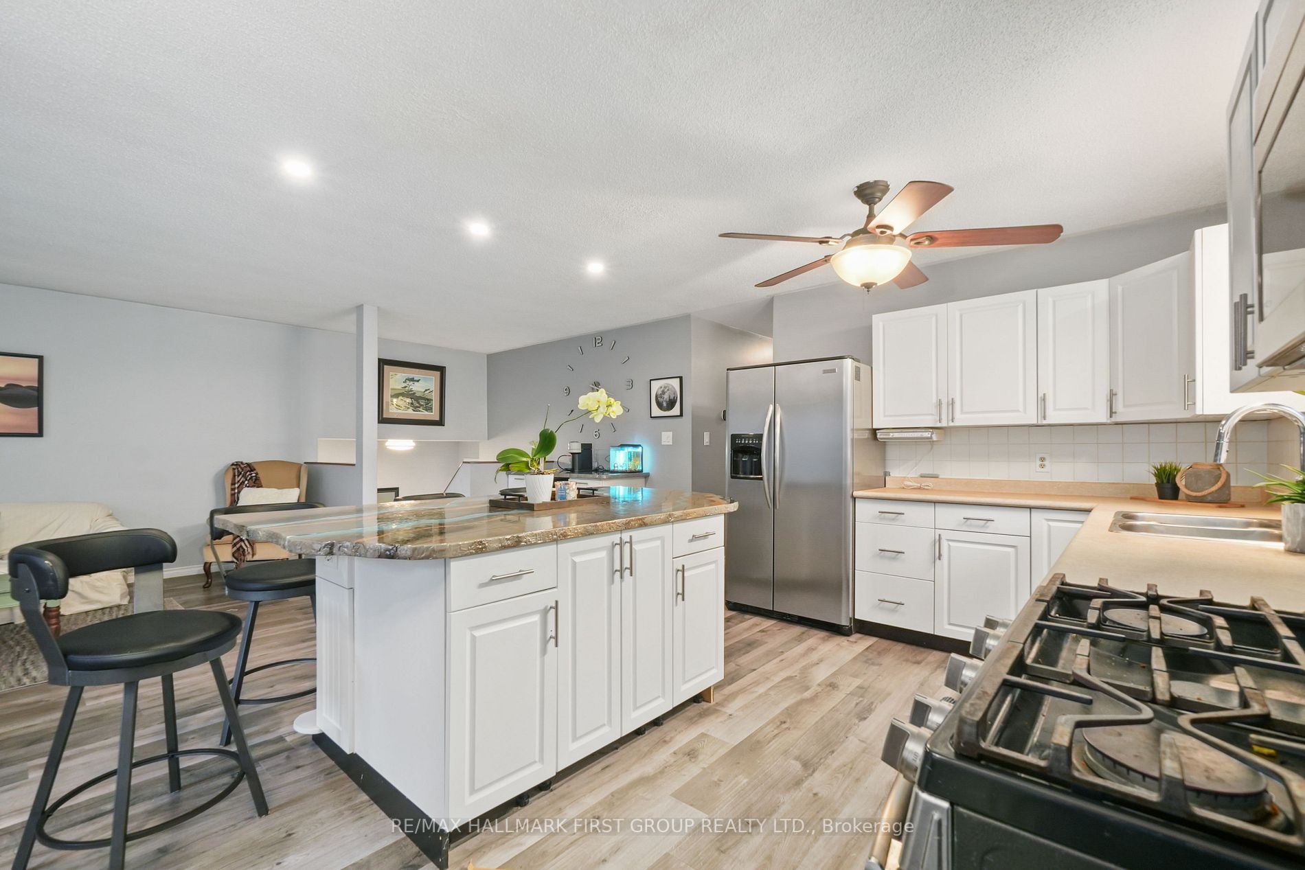 433 Nickerson Dr