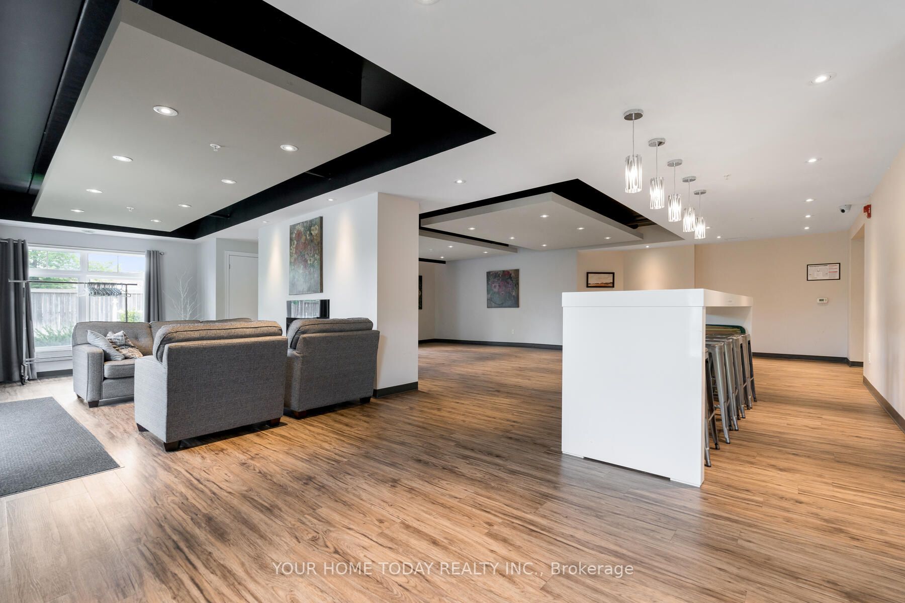 106 Bard Boulevard, #107