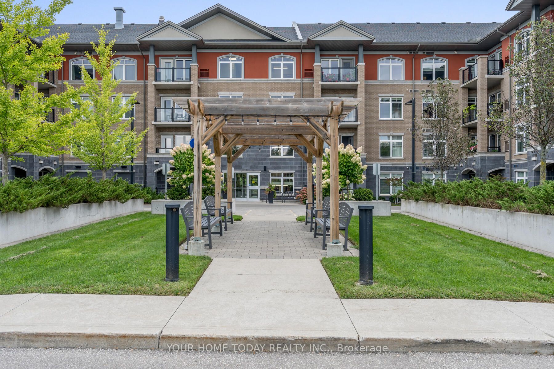 106 Bard Boulevard, #107