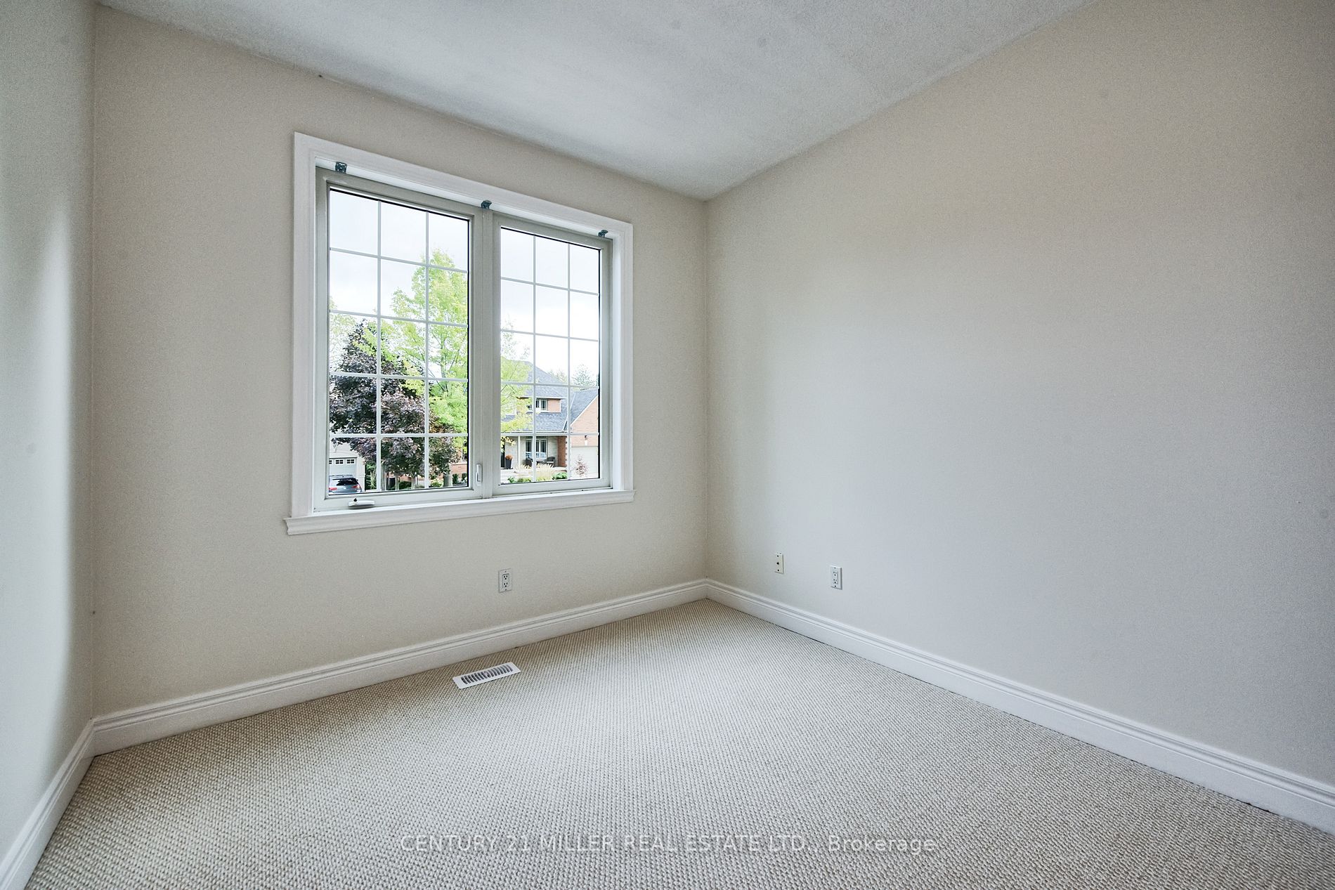 269 Foxridge Dr