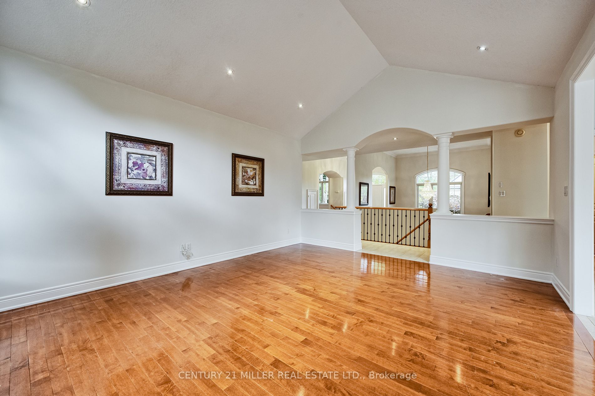 269 Foxridge Dr