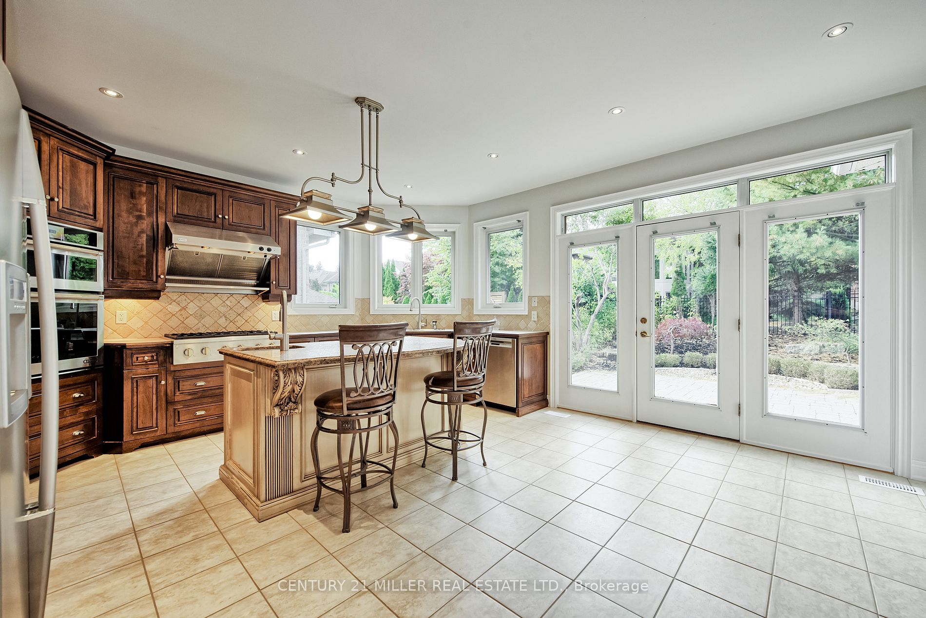 269 Foxridge Dr