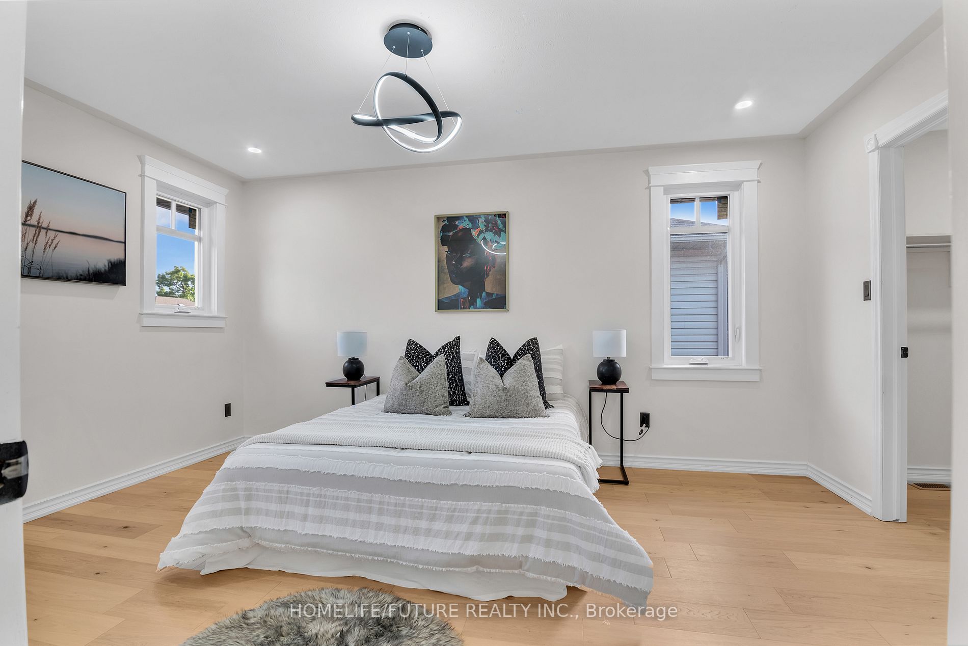 35 Archwood Cres