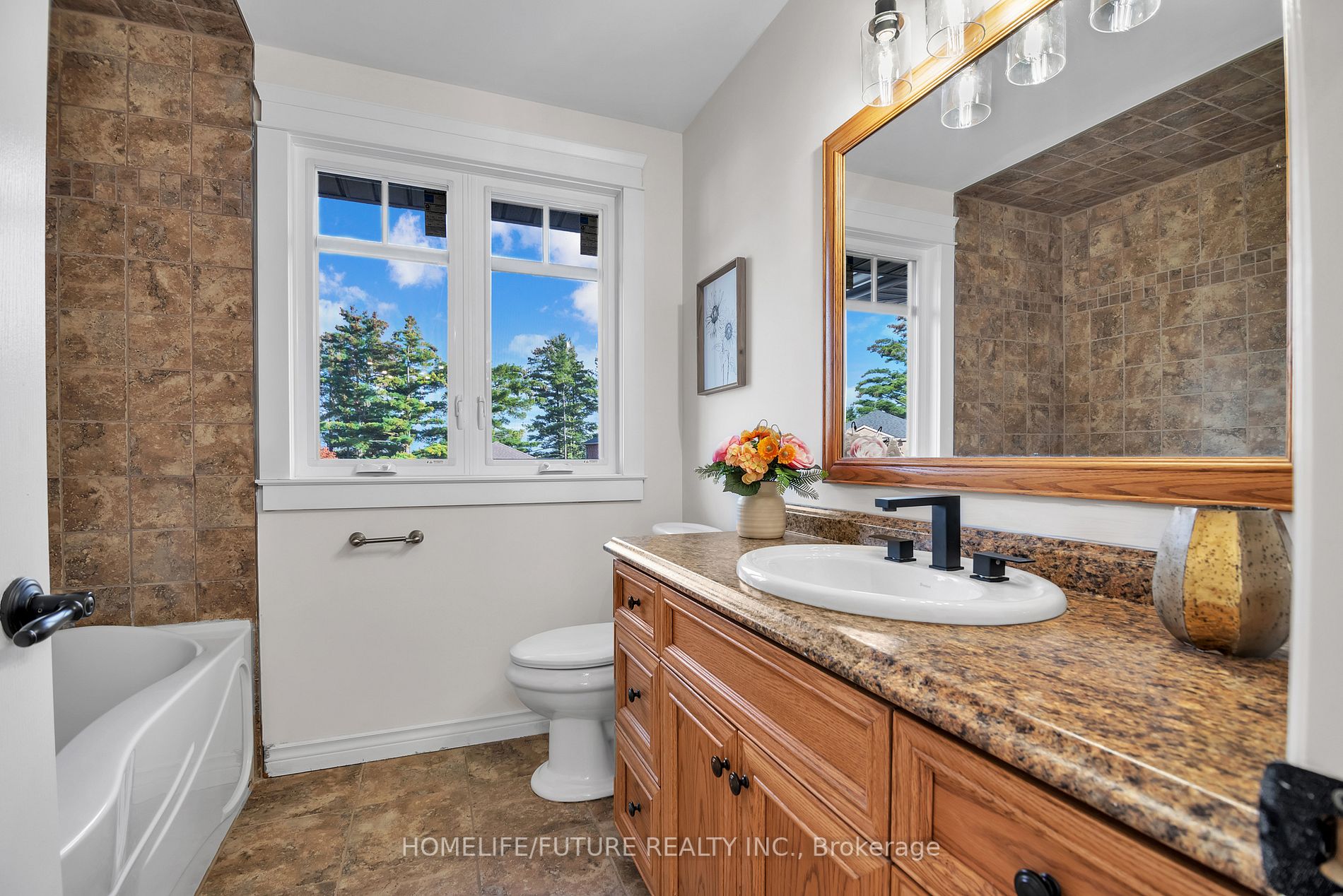 35 Archwood Cres