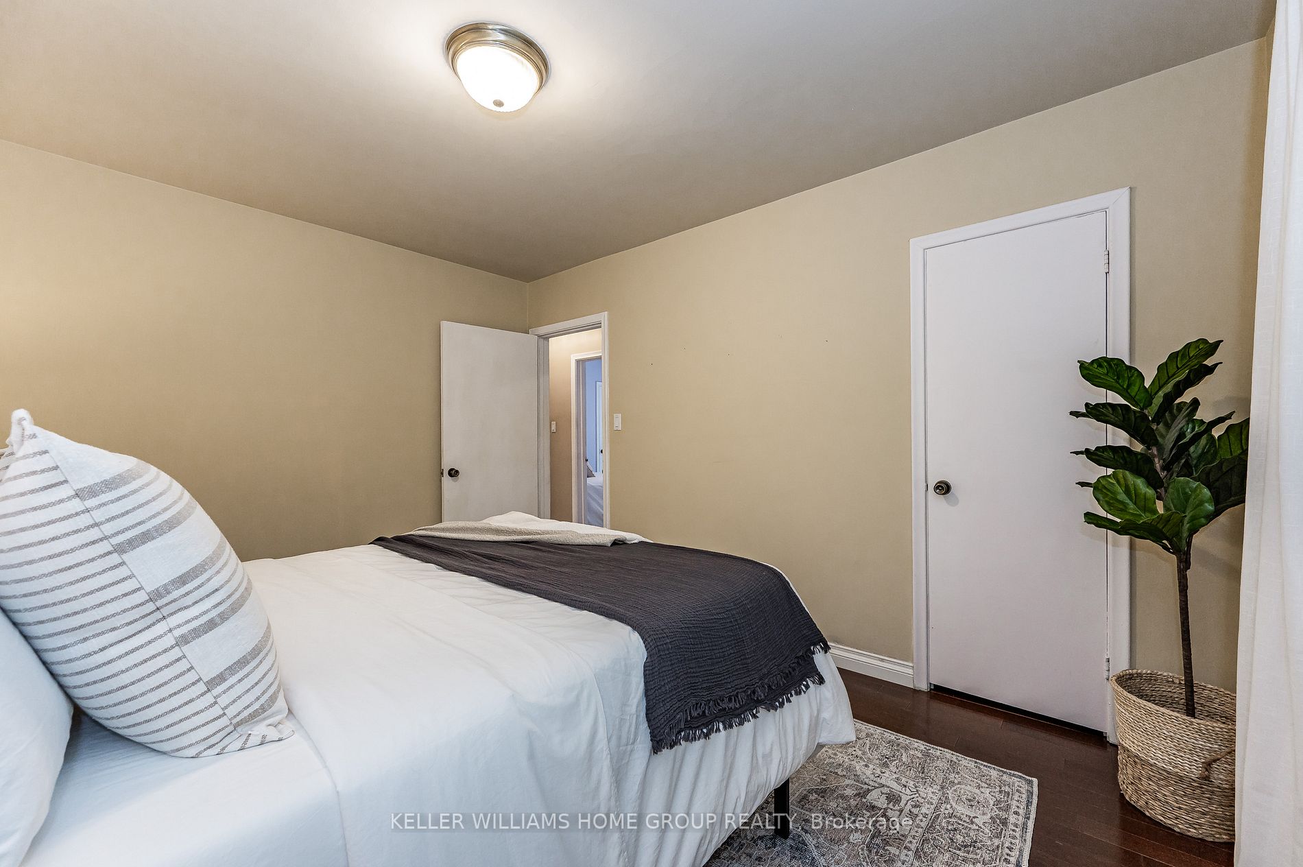 18 Woodycrest Drive
