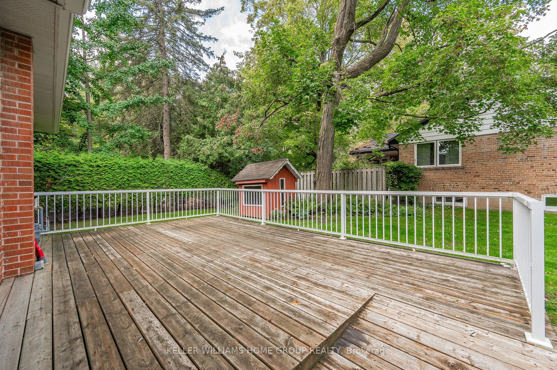 18 Woodycrest Drive