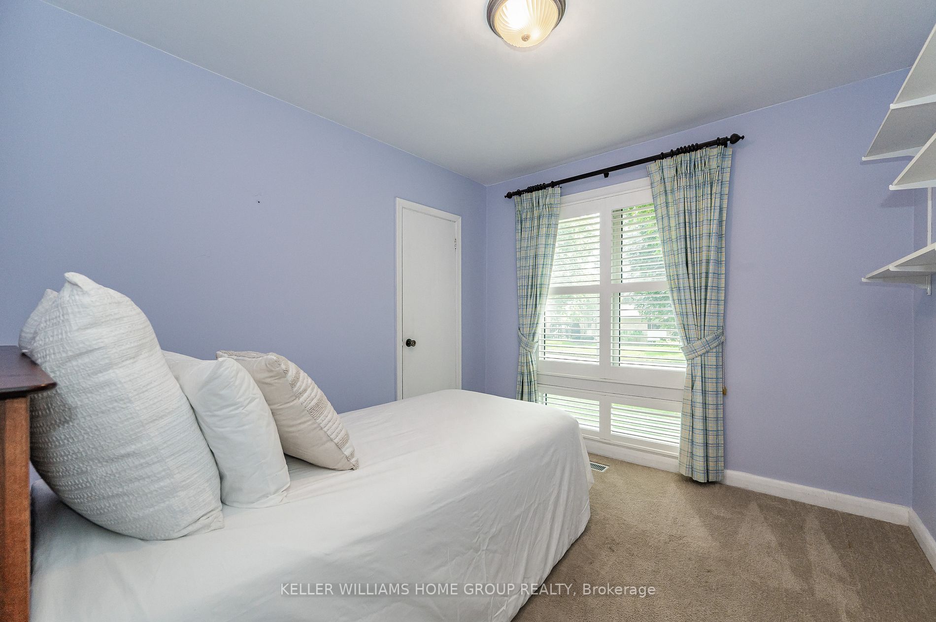 18 Woodycrest Drive