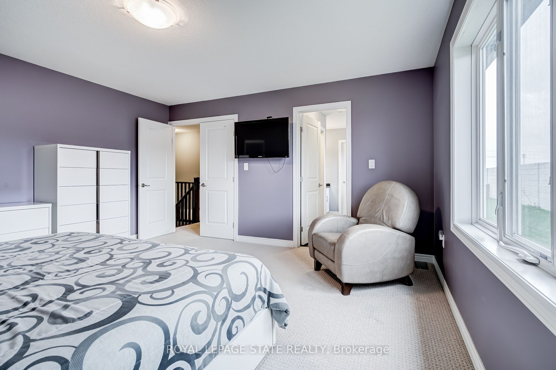 84 Lorne Ave