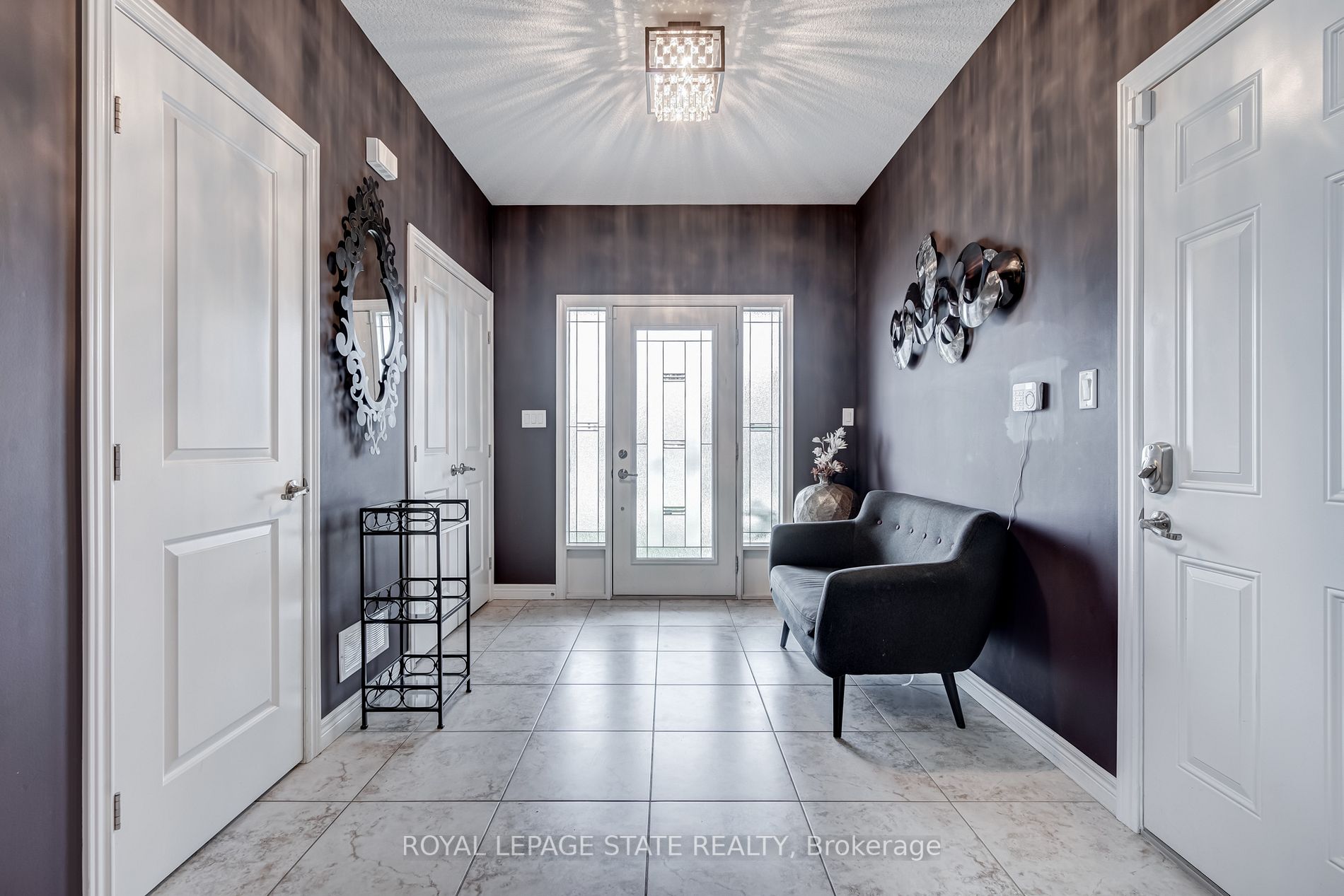84 Lorne Ave